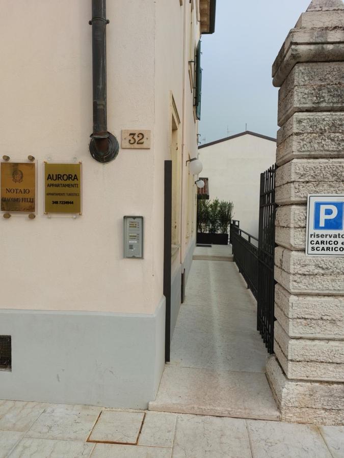 Aurora Appartamenti - A 150M Dall Ospedale Sacro Cuore Negrar Exterior photo